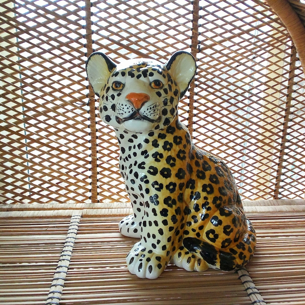 Leopard Statue - Picture 2 of 4